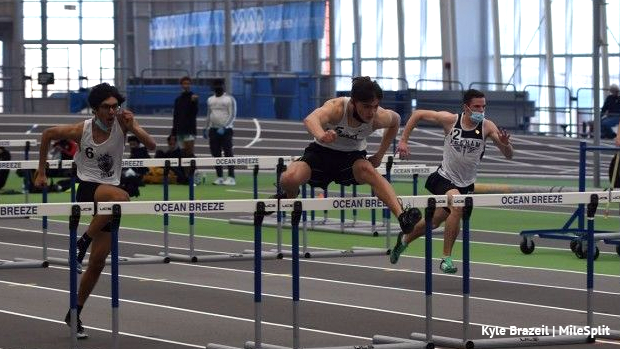 Christopher+Serrao+jumps+in+track+trying+to+beat+his+PR+in+the+55m+Hurdles+