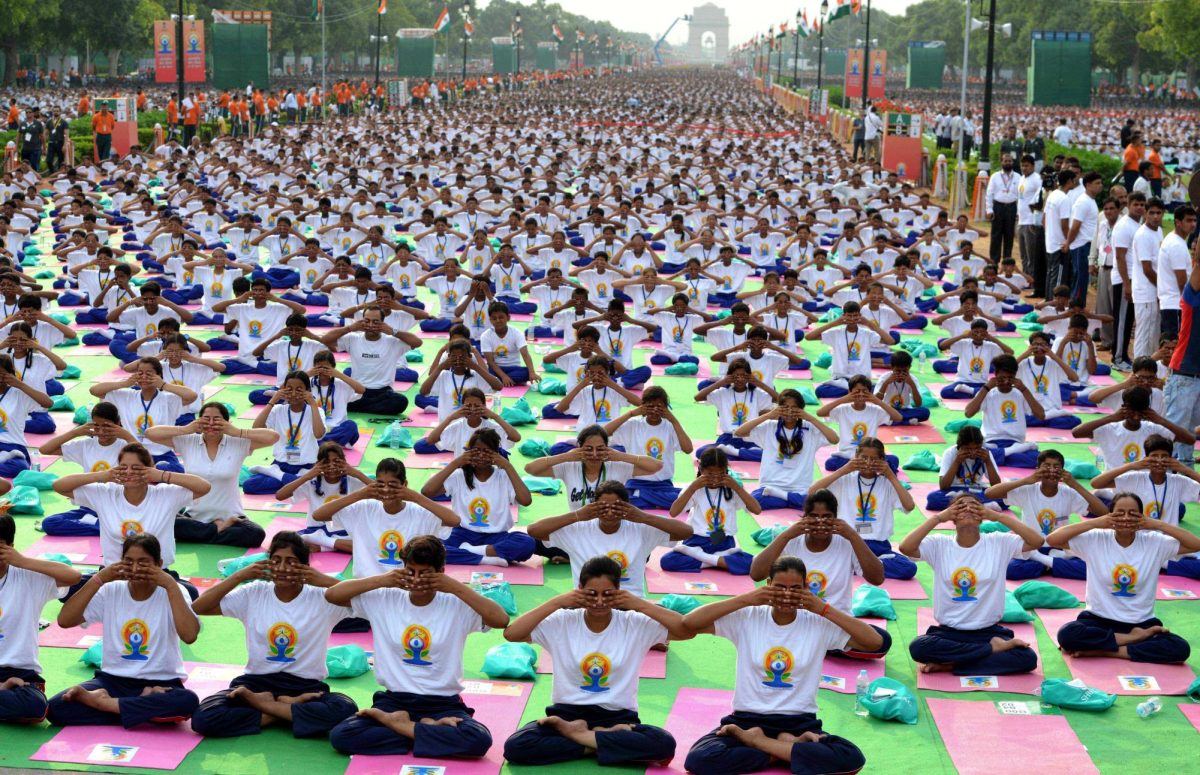 Approximately 36,000 Indians engaged in a yoga pose on International Yoga Day 